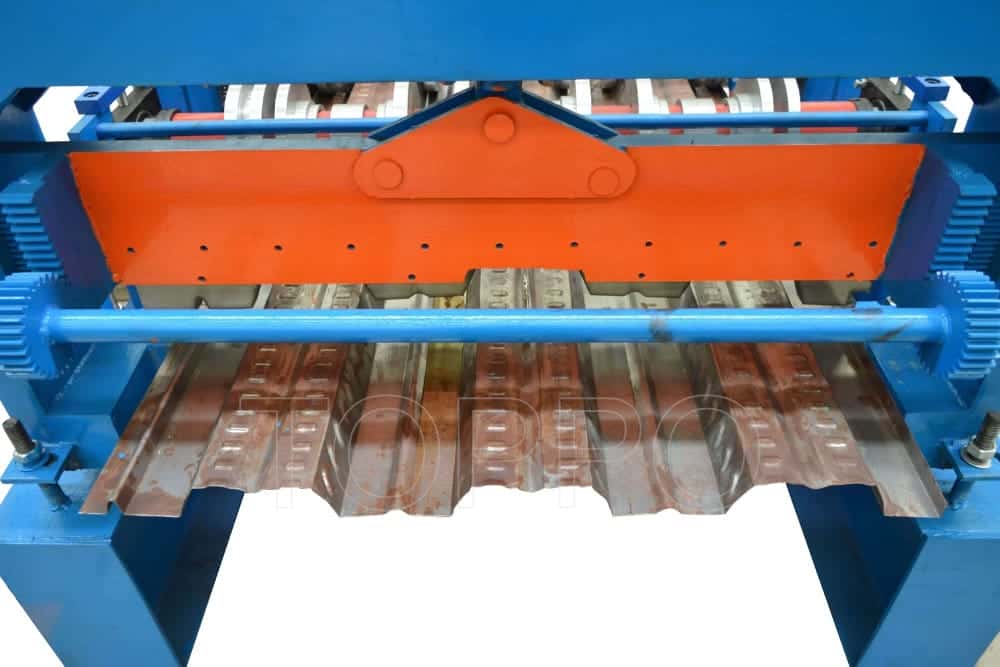 Industrial Floor Deck Roll Forming Machine with Enclosed Safety Covers
