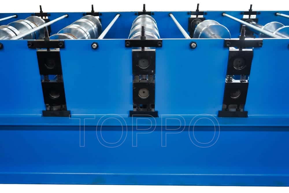 Heavy-Duty Floor Deck Roll Forming Machine with Right-Side Operator Panel