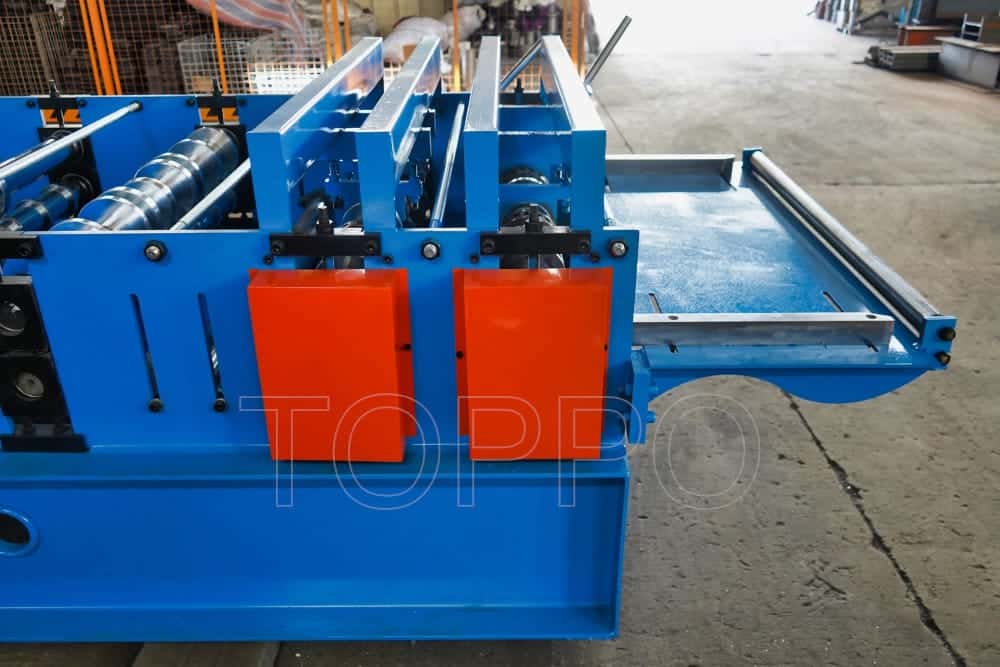 Heavy-Duty Floor Deck Roll Forming Machine with Right-Side Operator Panel