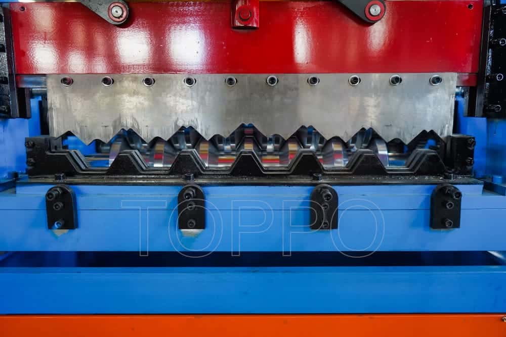 High-Speed Floor Deck Roll Forming Machine with PLC Control