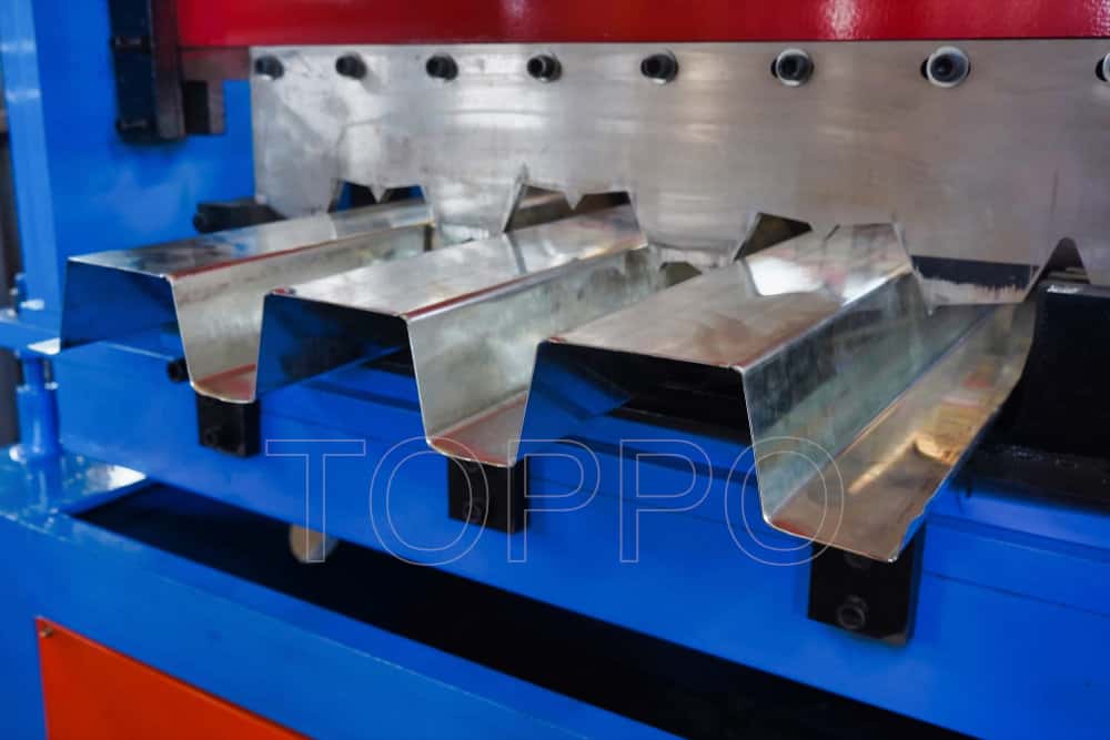 Automated Floor Deck Roll Forming Machine with Independent Control Panel