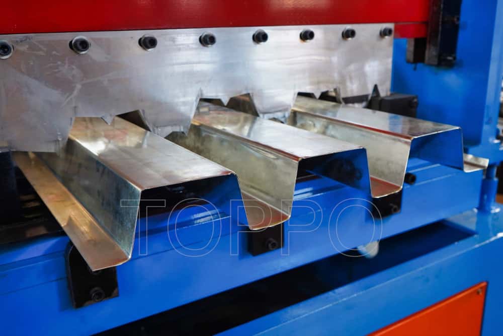 Automated Floor Deck Roll Forming Machine with Independent Control Panel
