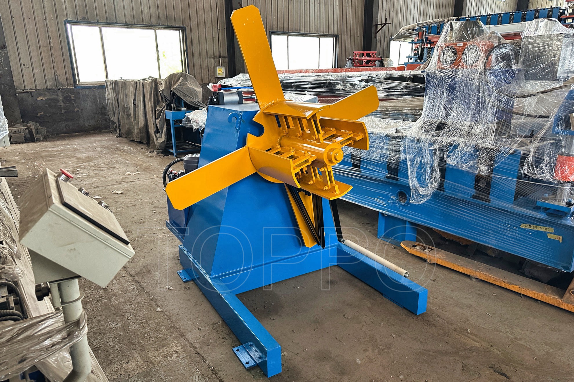 Automatic Hydraulic Decoiler with Coil Car and Pressing Arm