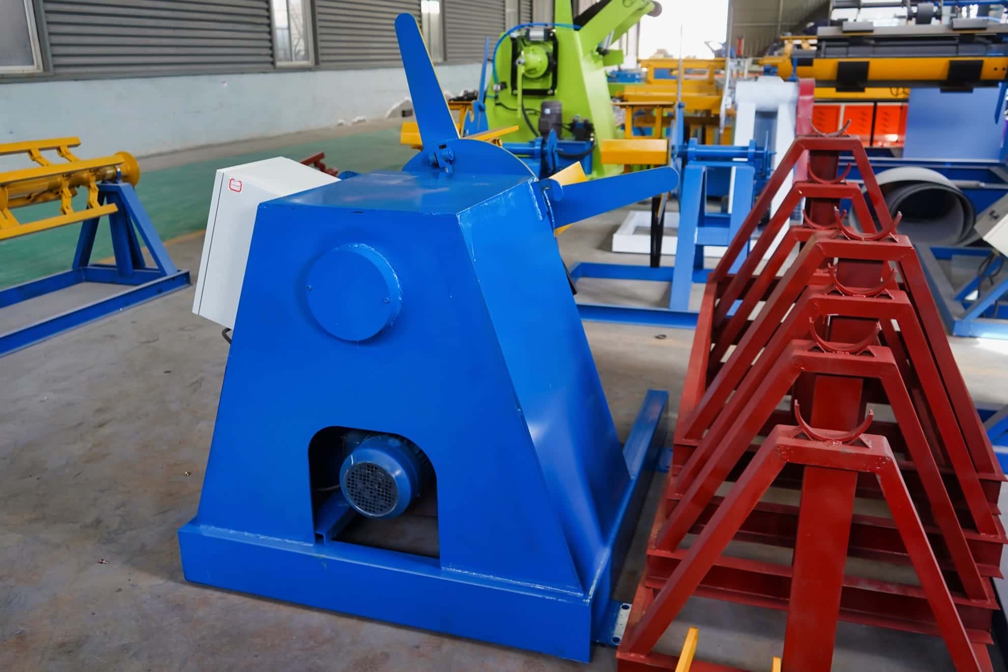 Hydraulic Expansion Electric Decoiler with Loop Arm