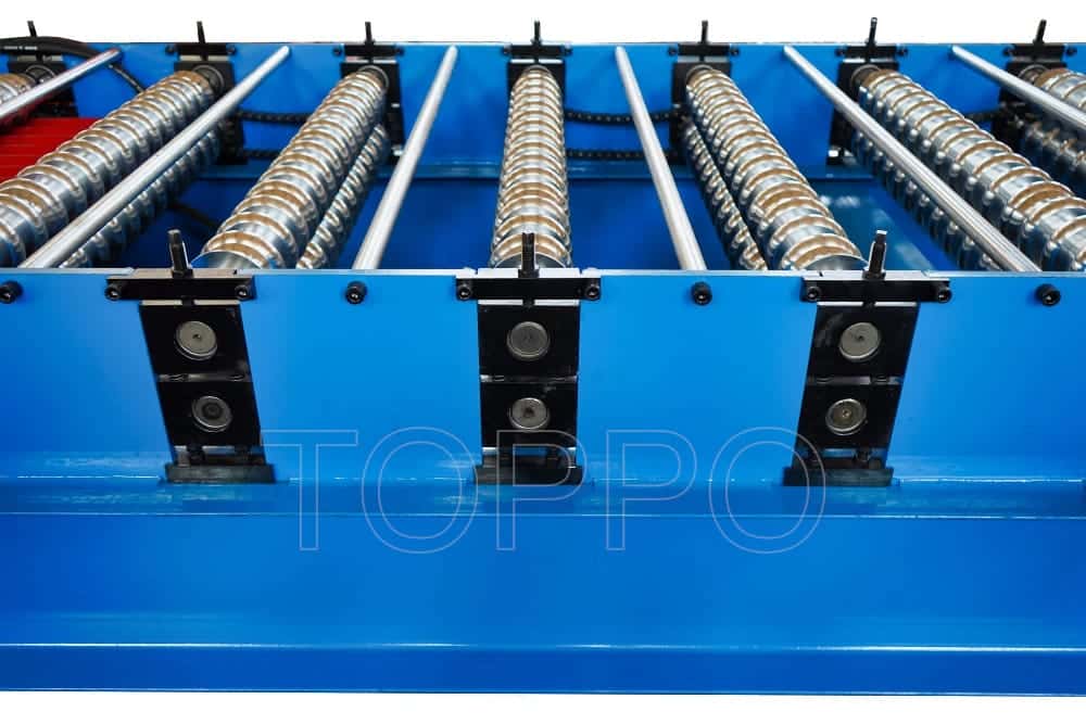 Corrugated Roll Forming Machine with Dual Arm Hydraulic Cutting