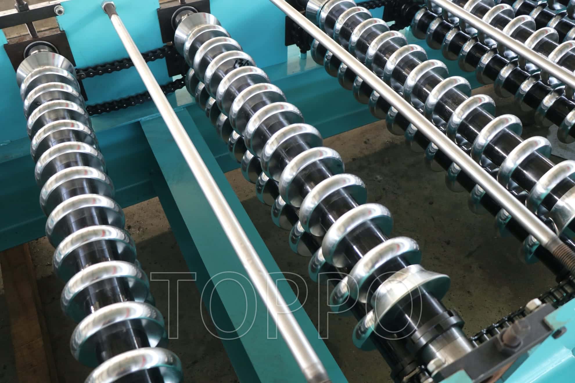 PLC Automatic Corrugated Roll Forming Machine for Roofing Sheet Production