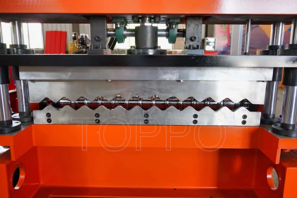 Industrial Automatic Corrugated Metal Roofing Sheet Roll Forming Machine