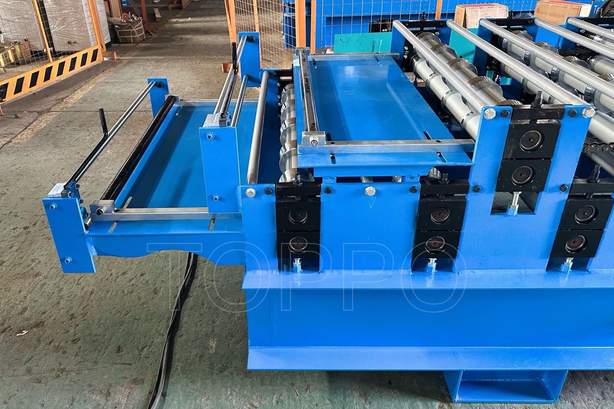 Advanced Double Layer Roofing Sheet Roll Forming Machine with Hydraulic Cutting
