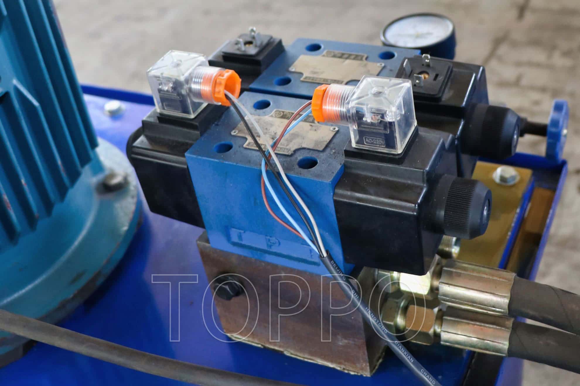 Double Layer Bamboo Profile & 840 Roofing Sheet Roll Forming Machine with Electric Cutting