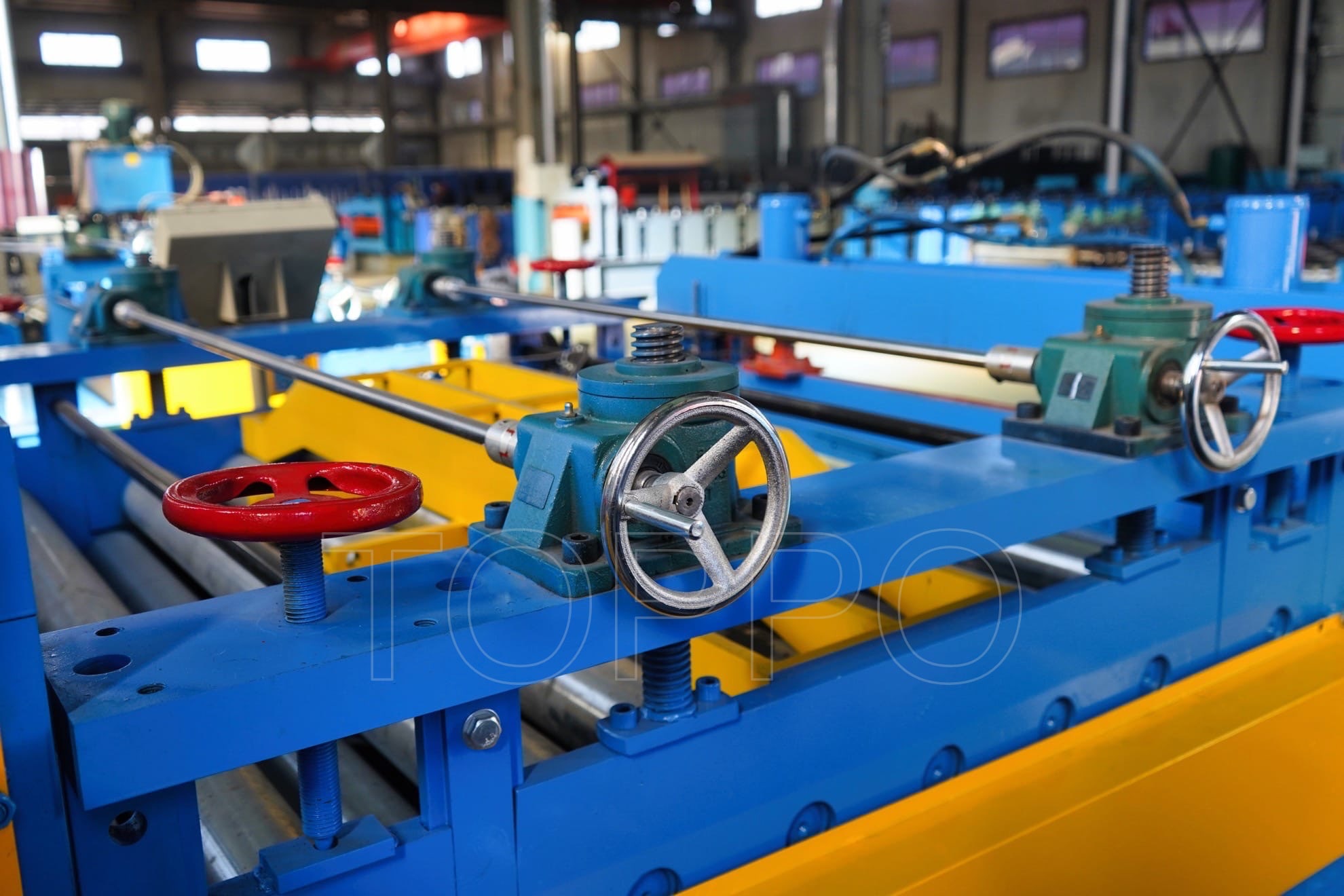 Embossing Machine with Hydraulic Shearing for Metal Sheet Patterning