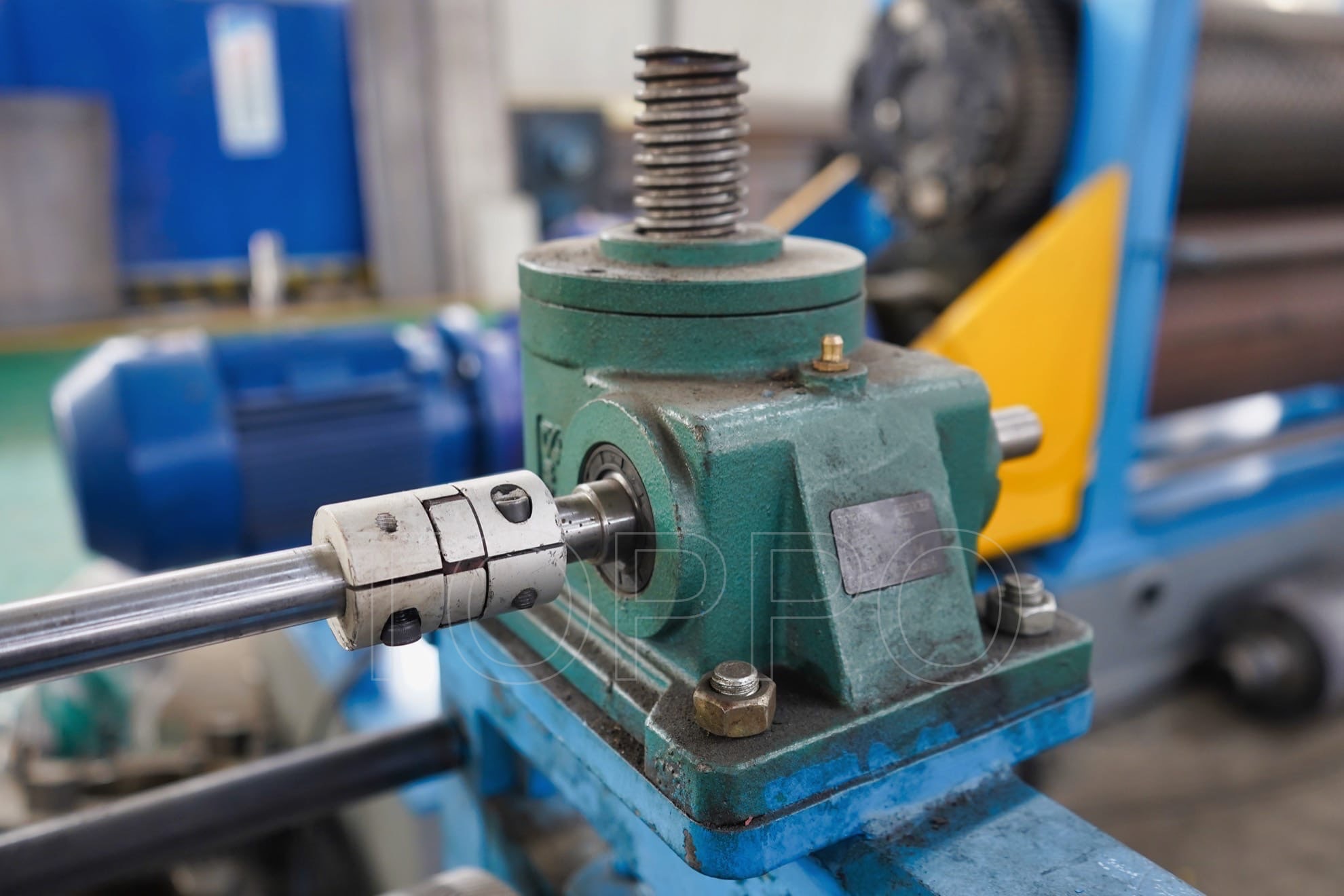 Integrated Metal Sheet Embossing Leveling and Cut-to-Length Machine