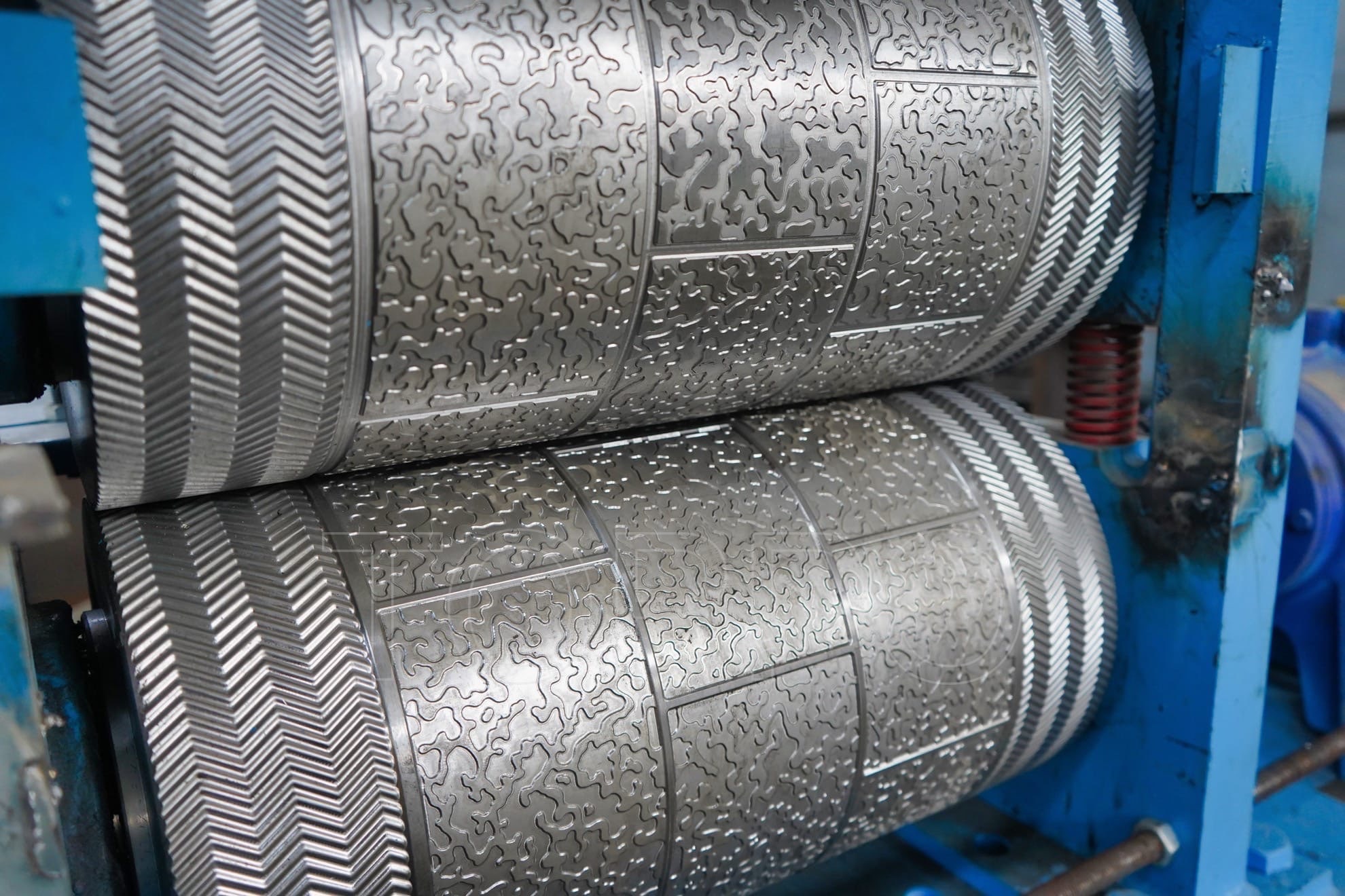 Automatic Metal Sheet Leveling Embossing and Cutting Production Line Machine