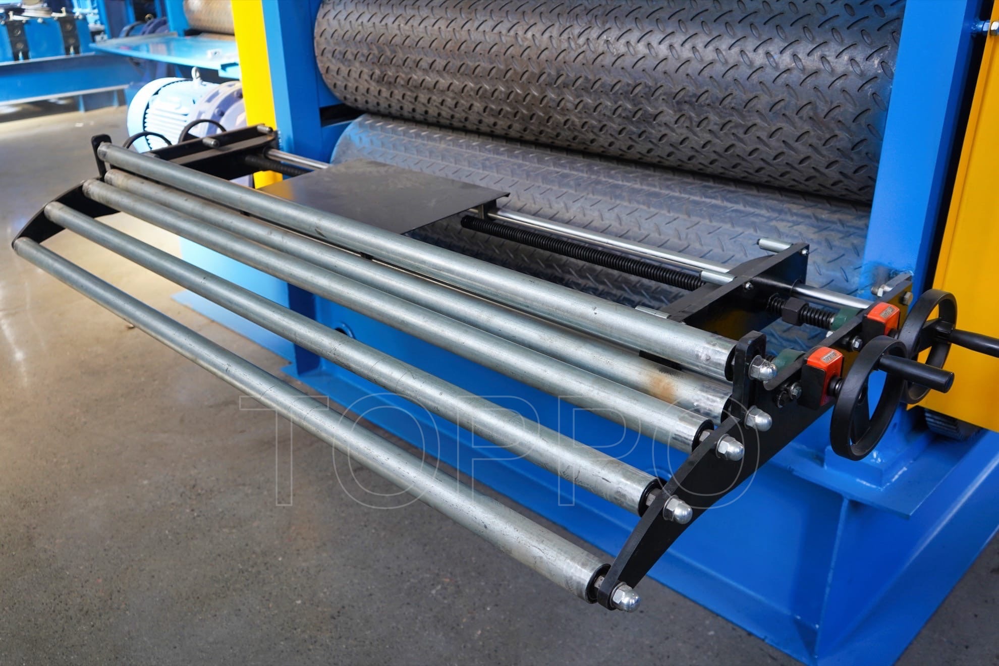 Embossing Machine with Hydraulic Shearing for Metal Sheet Patterning