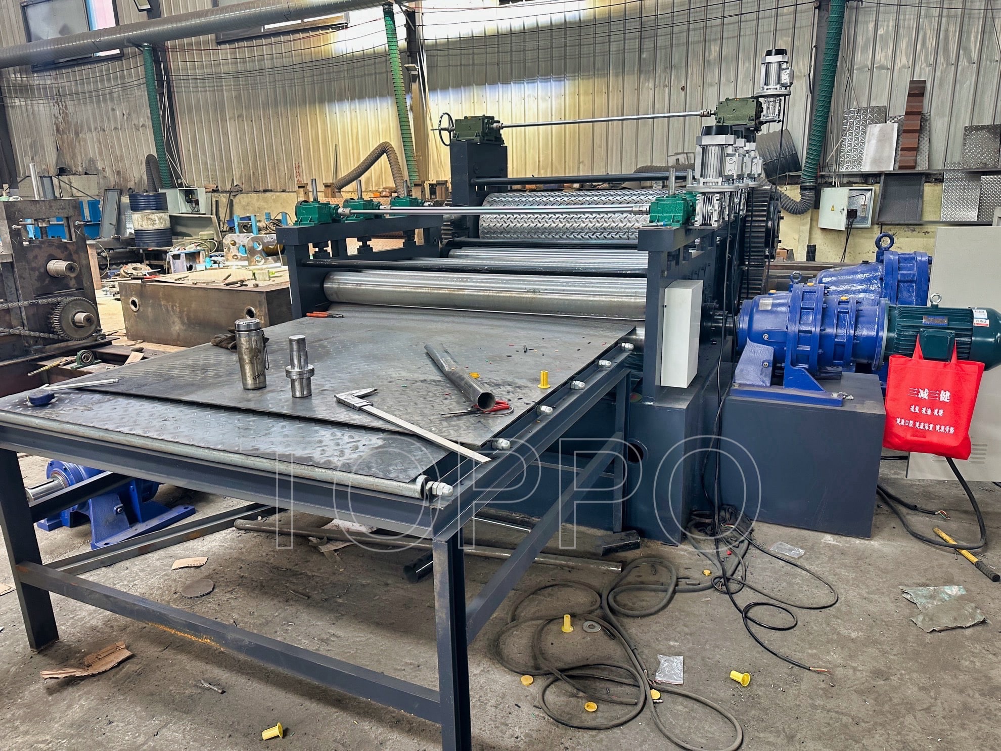 One-Roller Pattern Steel Embossing Machine for Metal Sheet Texturing