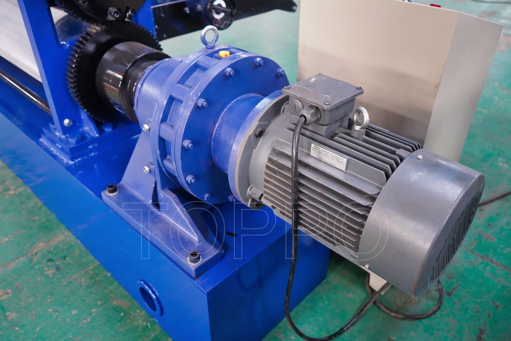 High Efficiency Metal Sheet Embossing Machine with Feeding System for Industrial Use
