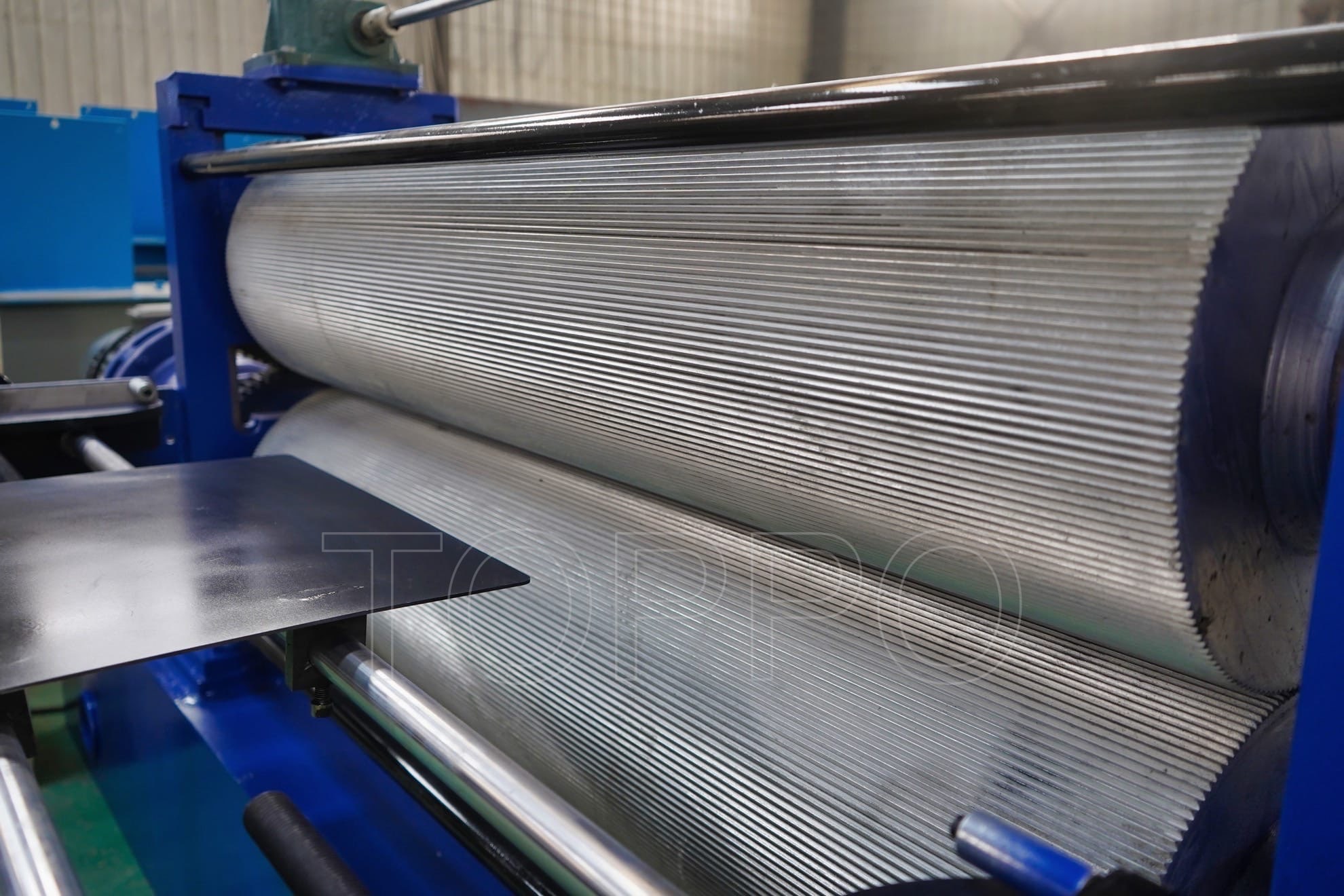 Compact Embossing Machine for Sheet Metal with Precision Rollers