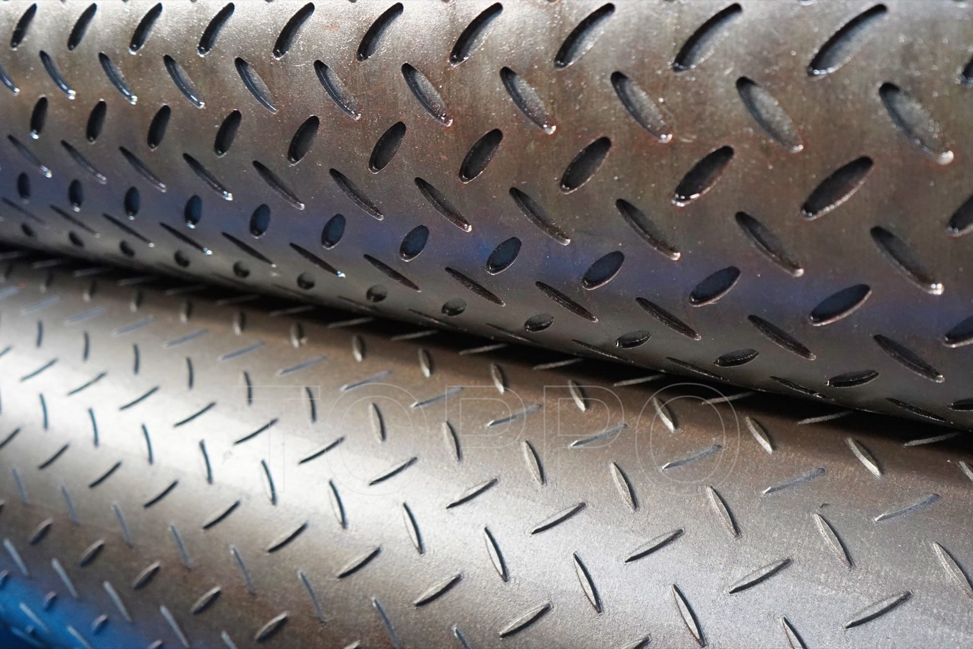 Heavy Duty Steel Plate Embossing Machine with Diamond Pattern Rollers