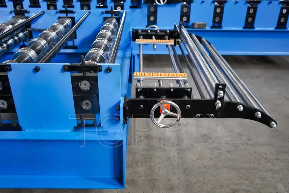 PLC Controlled Glazed Tile Roll Forming Machine with Hydraulic Cutting