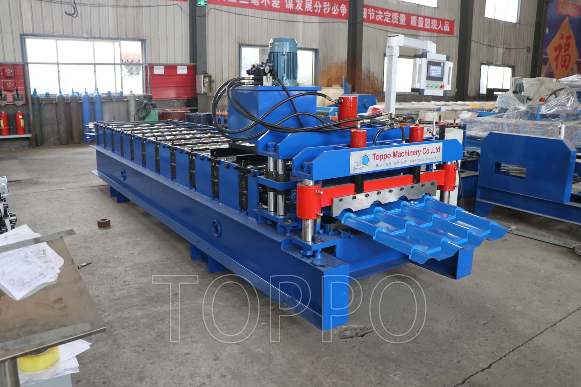 Compact Glazed Tile Roll Forming Machine with High-Definition Output