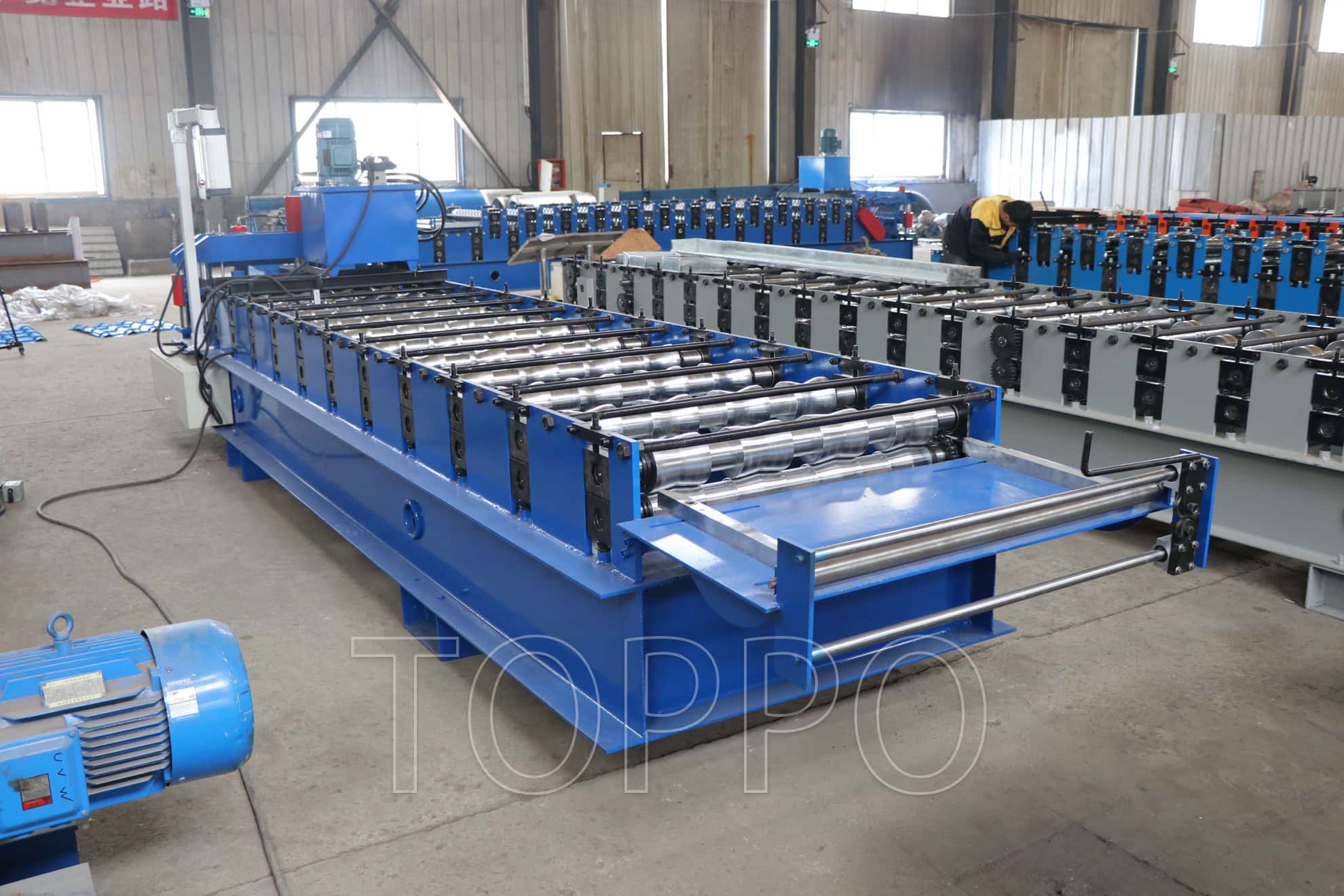 Compact Glazed Tile Roll Forming Machine with High-Definition Output