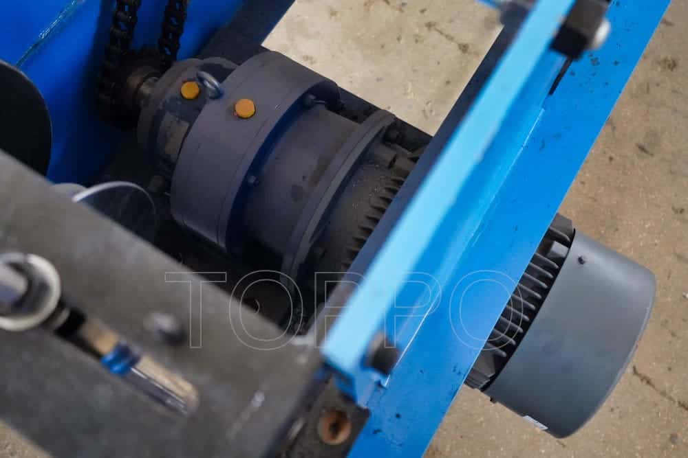 PLC Automatic Gutter Making Machine with Flying Hydraulic Cutting