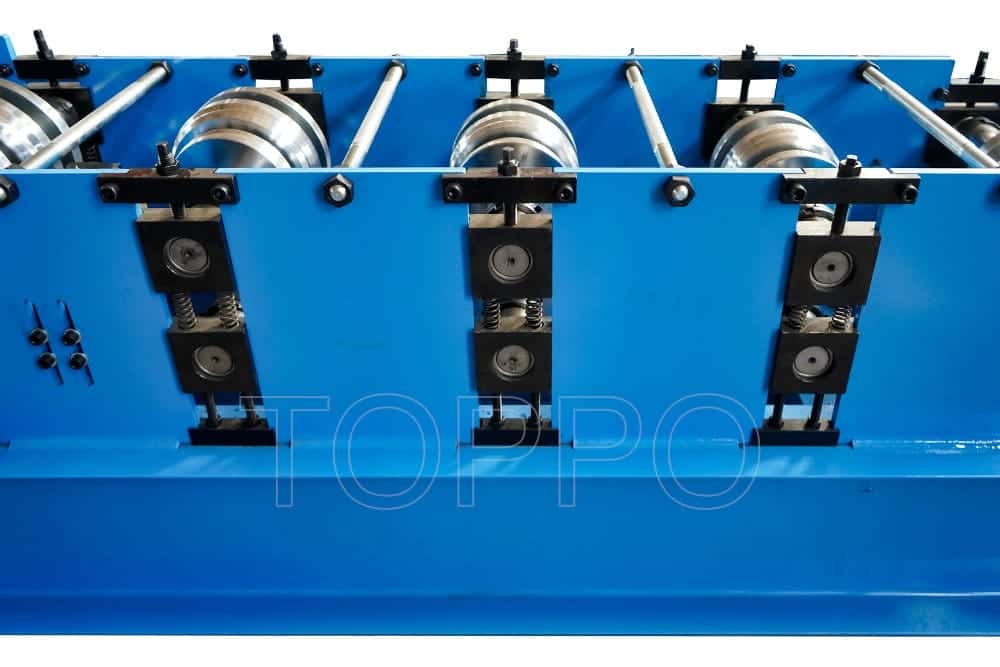 Automatic Metal Gutter Making Machine with Hydraulic Cutting System