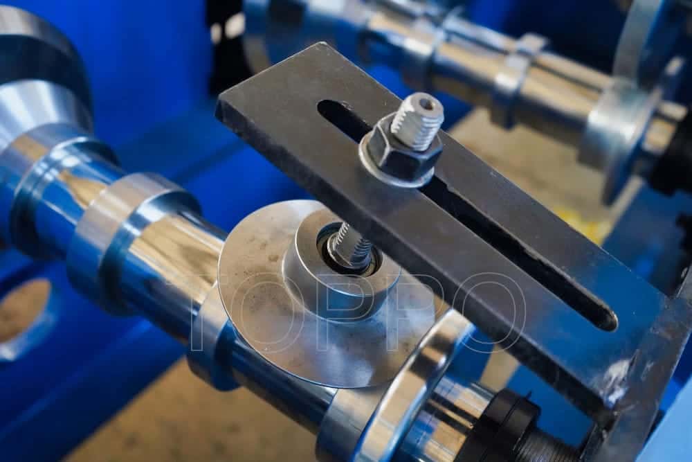 Automatic Gutter Roll Forming Machine with End Hydraulic Cutting System