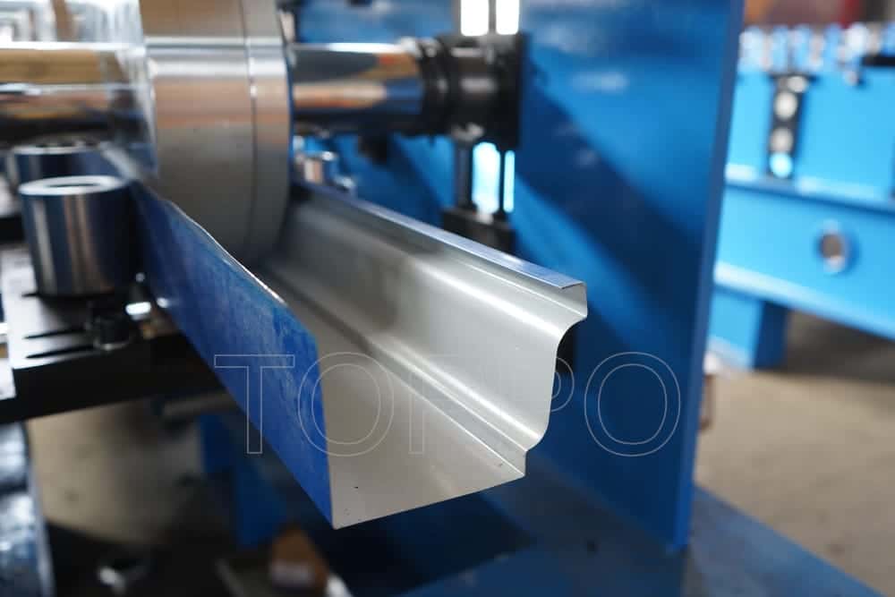 Automatic Metal Gutter Making Machine with Hydraulic Cutting System