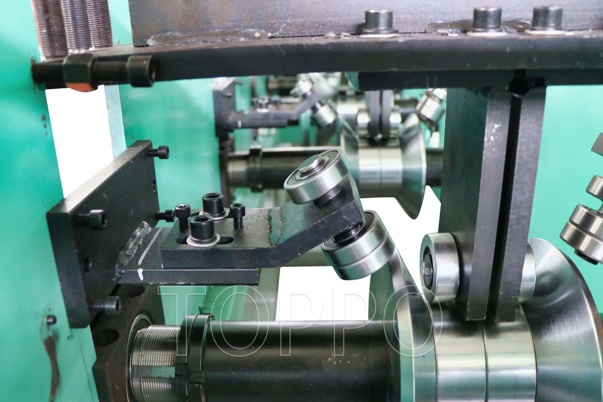Heavy Duty Gutter Roll Forming Machine for Industrial Rain Gutter Production