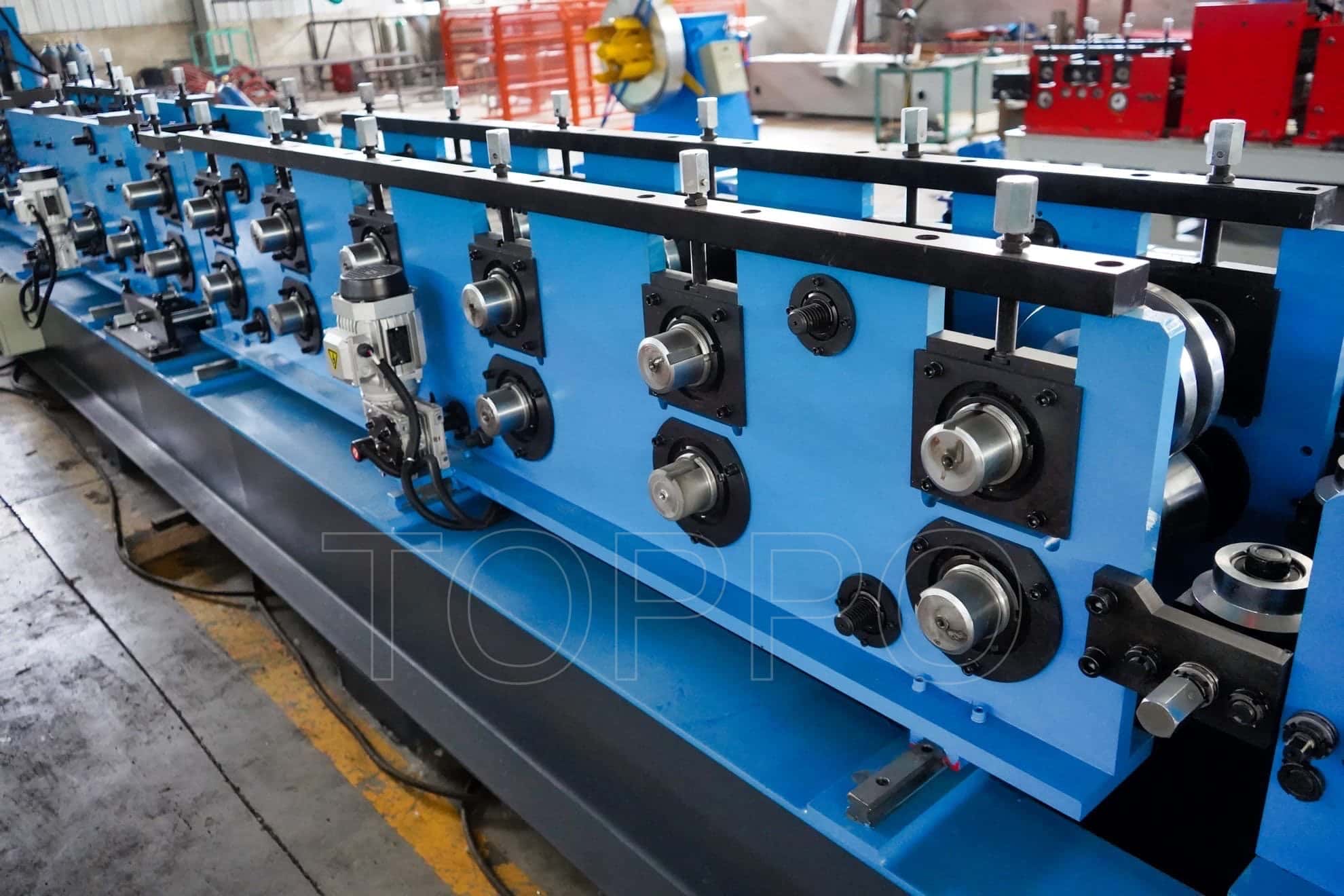High Accuracy CZU Purlin Roll Forming Machine with Precision Rollers