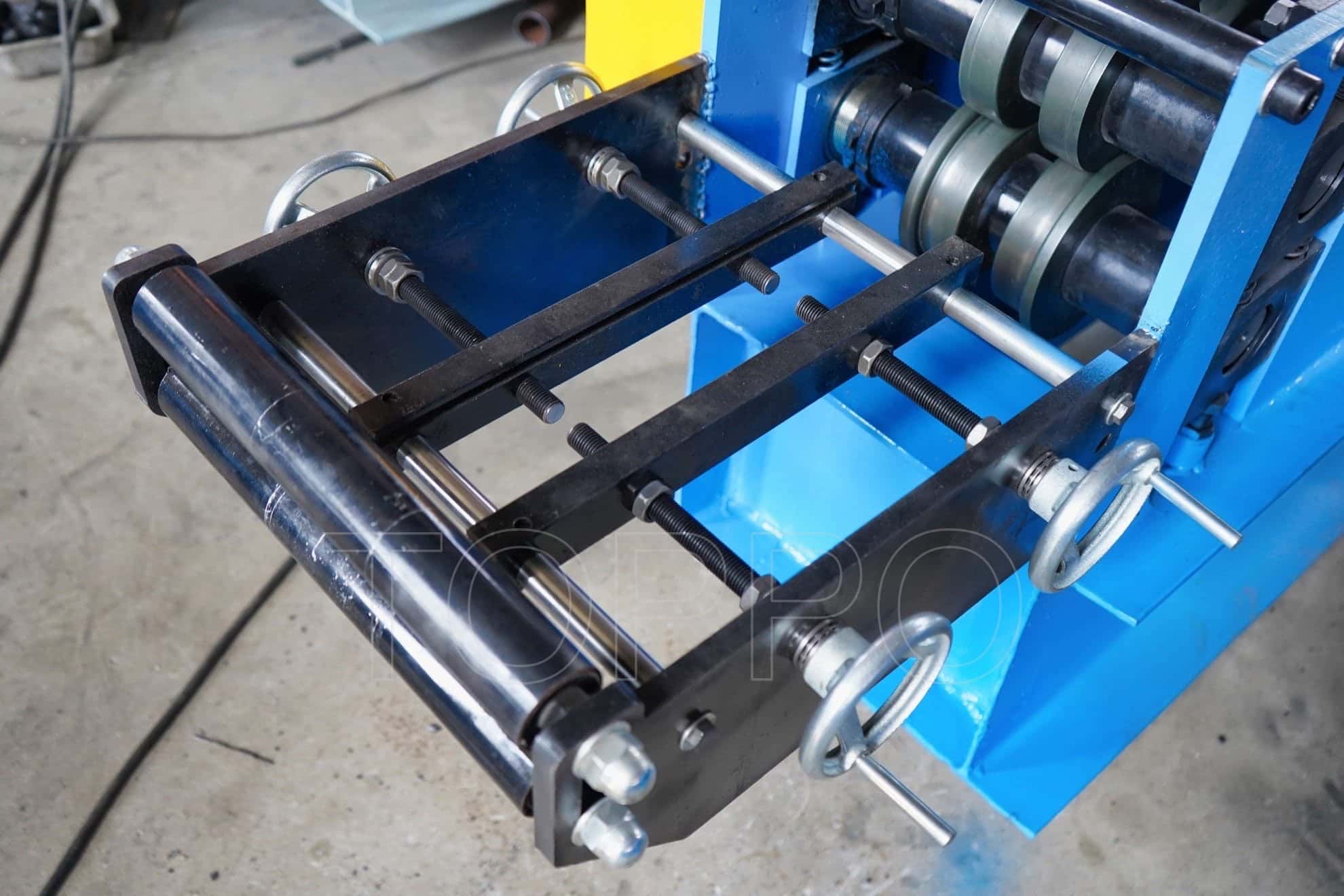 Automatic CZU Purlin Roll Forming Machine with Hydraulic Punching