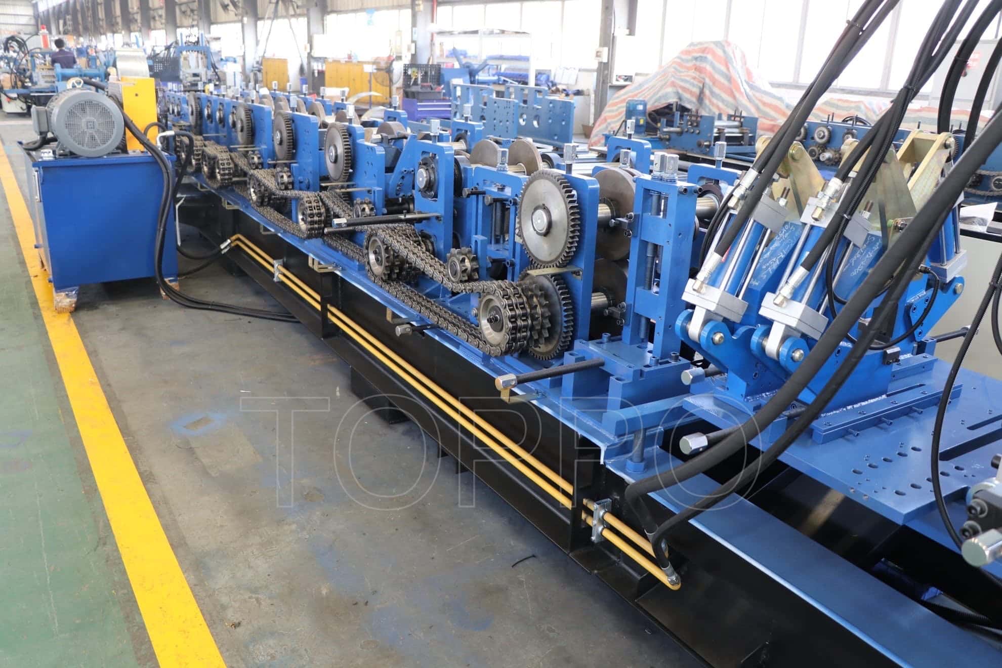 Compact Automatic CZU Purlin Roll Forming Machine with Integrated Punching