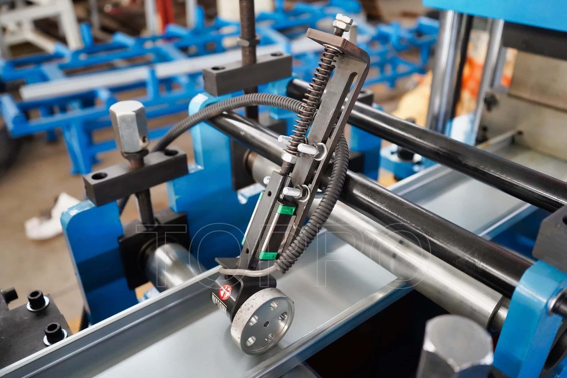 High Precision Automatic CZU Purlin Roll Forming Machine