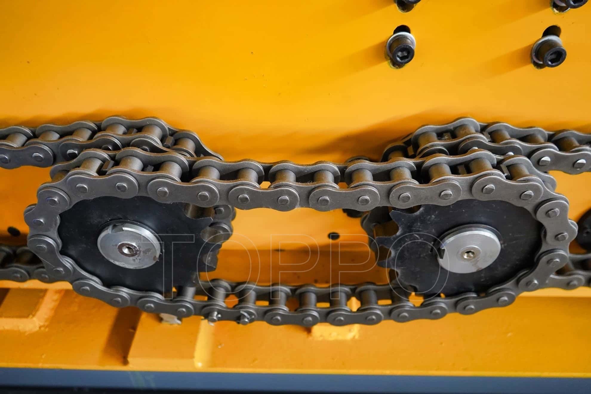 Heavy Duty CZU Purlin Roll Forming Machine with Automatic Width Adjustment