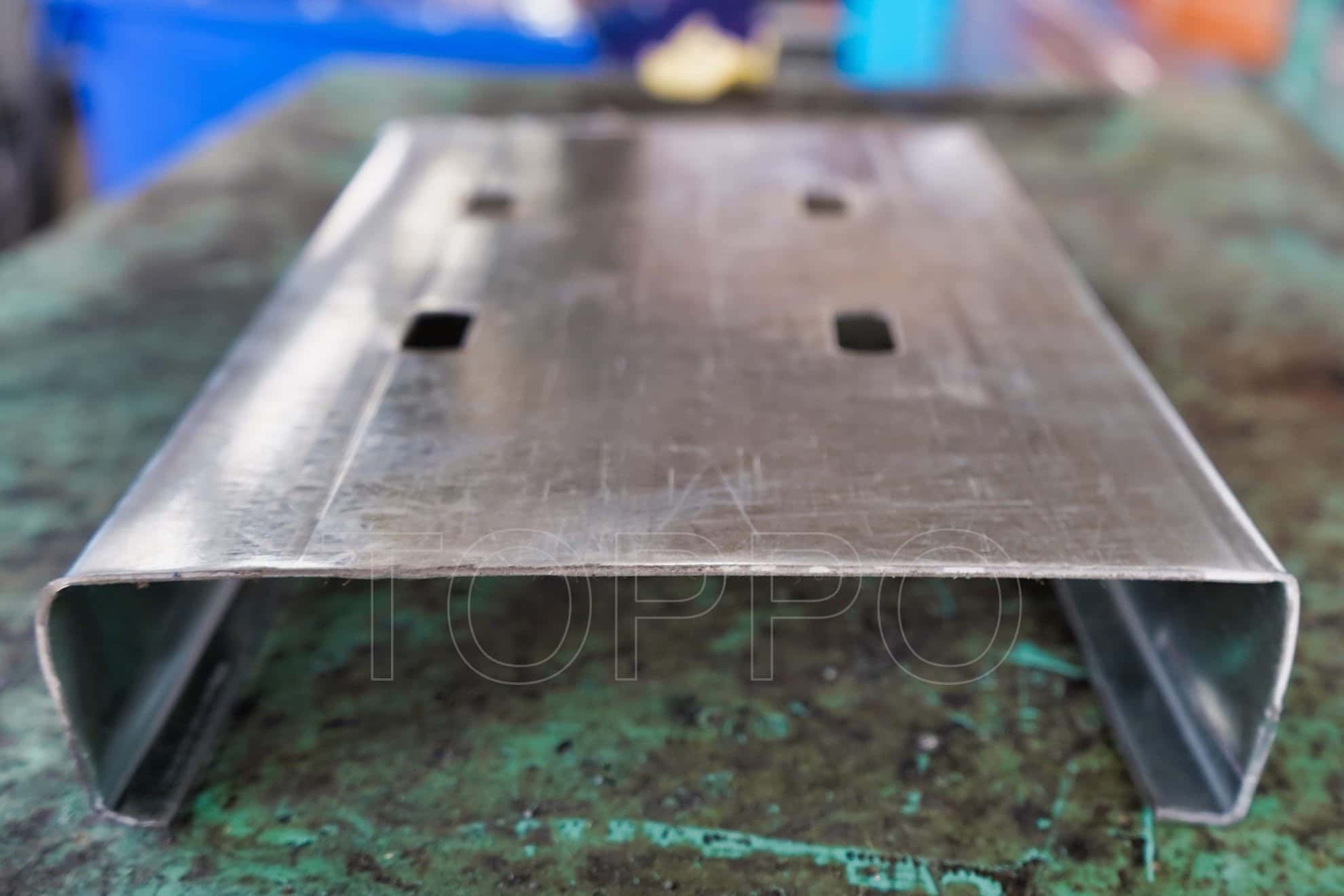 High Precision Automatic CZU Purlin Roll Forming Machine