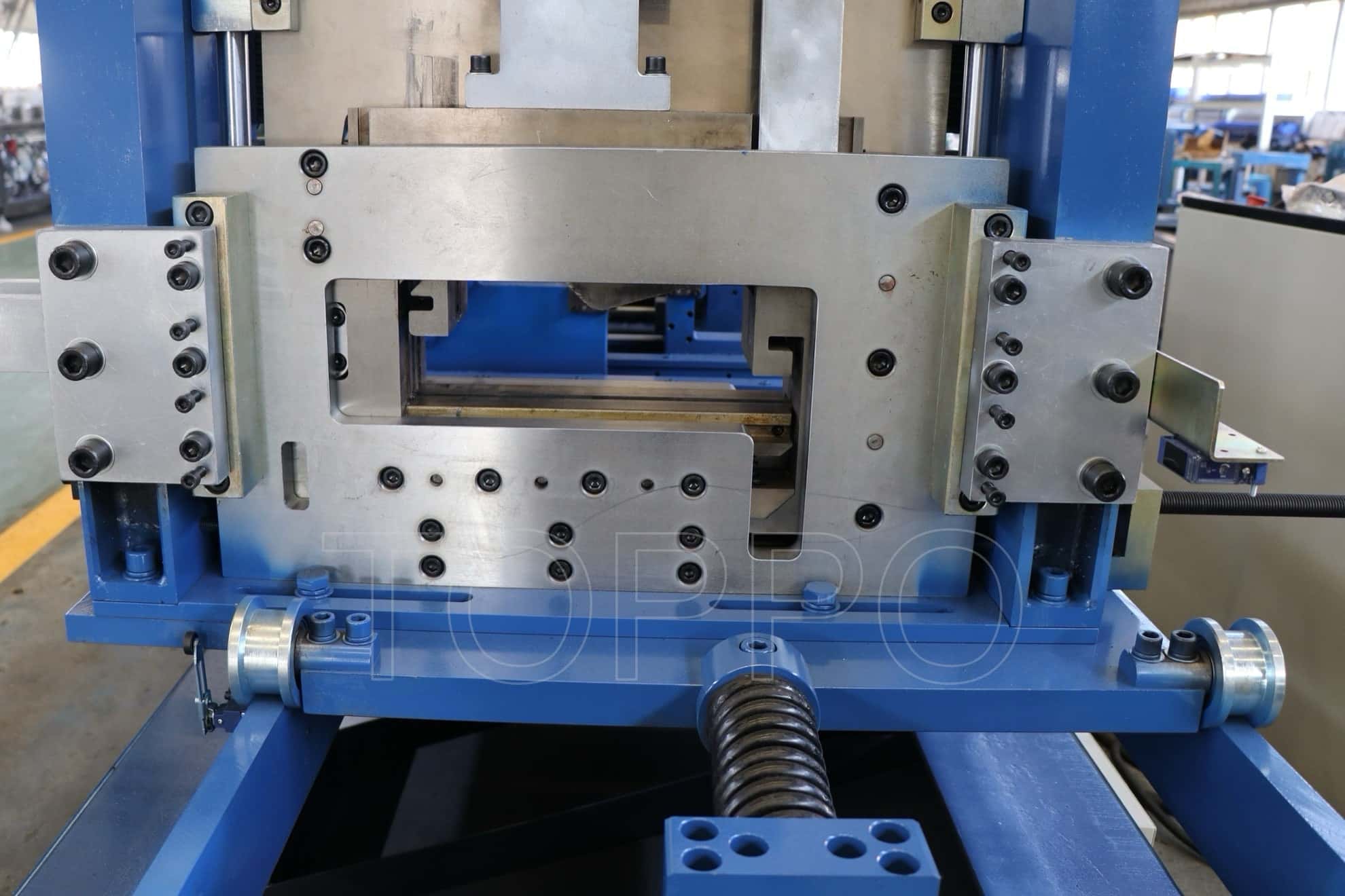 Fully Automatic CZU Purlin Roll Forming Machine with Hydraulic Punching