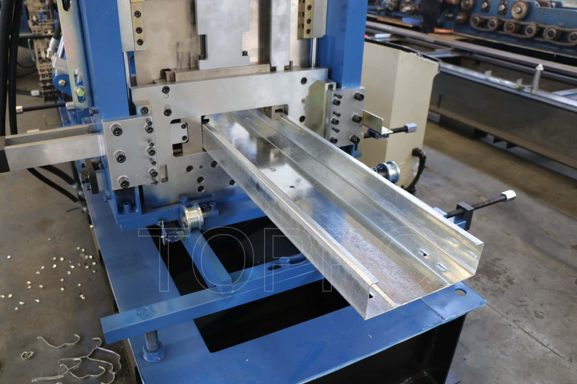 Automatic CZU Purlin Roll Forming Machine