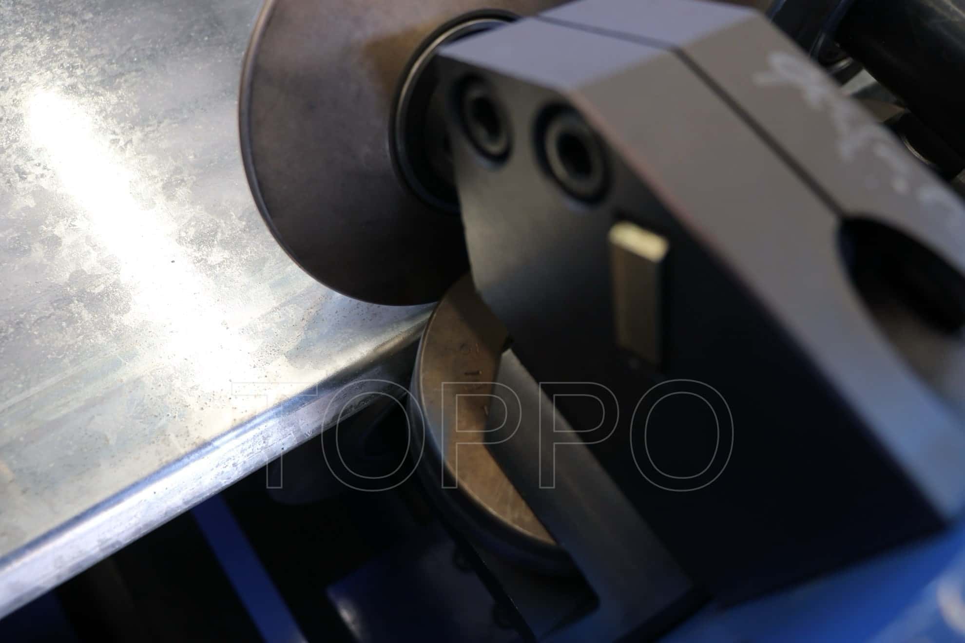 Fully Automatic CZU Purlin Roll Forming Machine with Hydraulic Punching