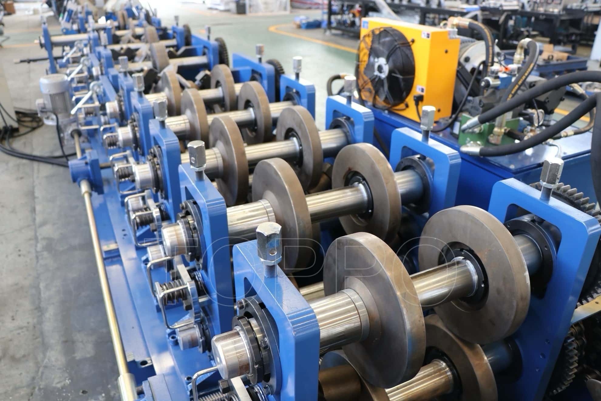 Fully Automatic CZU Purlin Roll Forming Machine with Hydraulic Punching