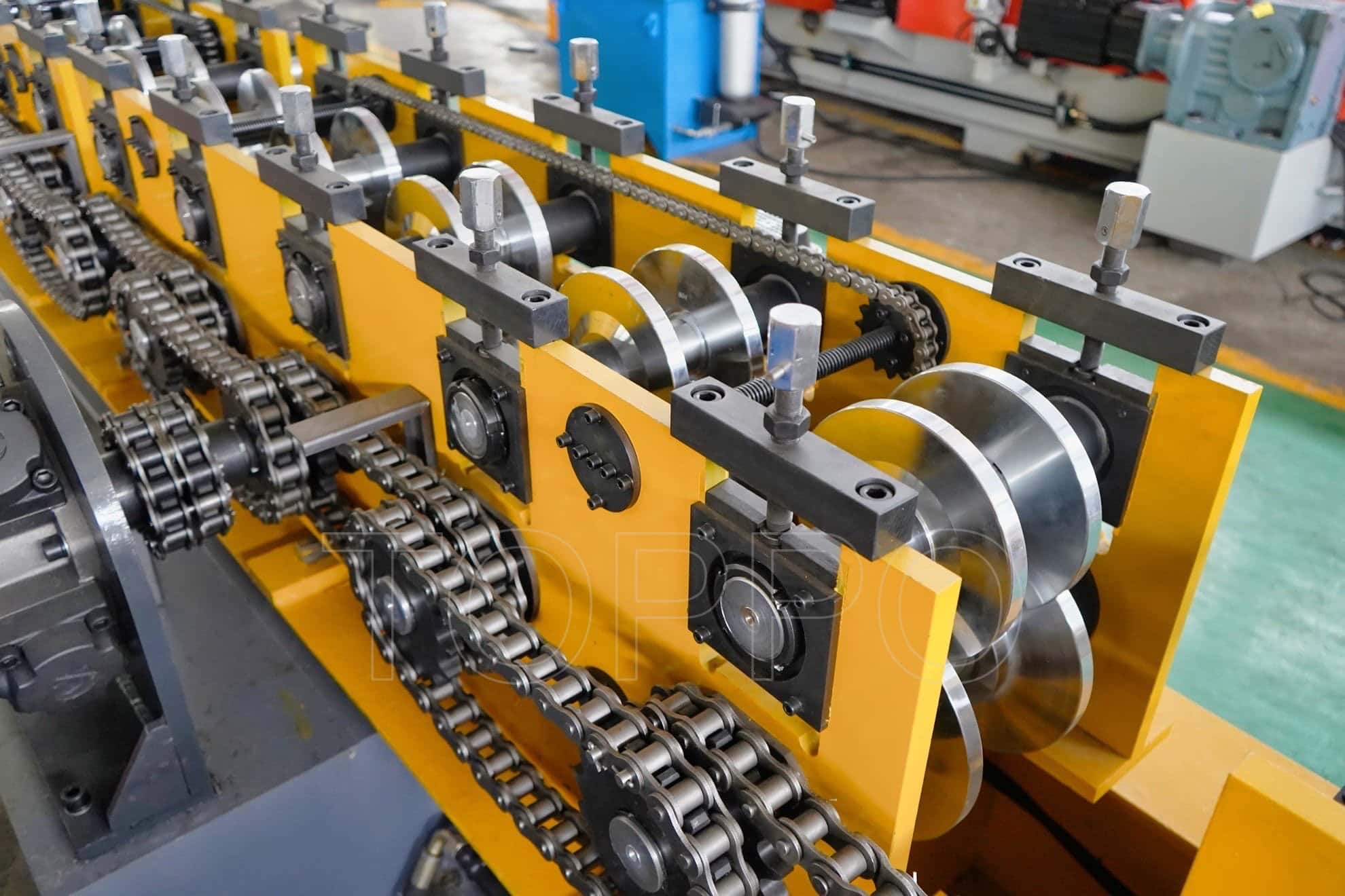 Yellow Frame Automatic CZU Purlin Roll Forming Machine