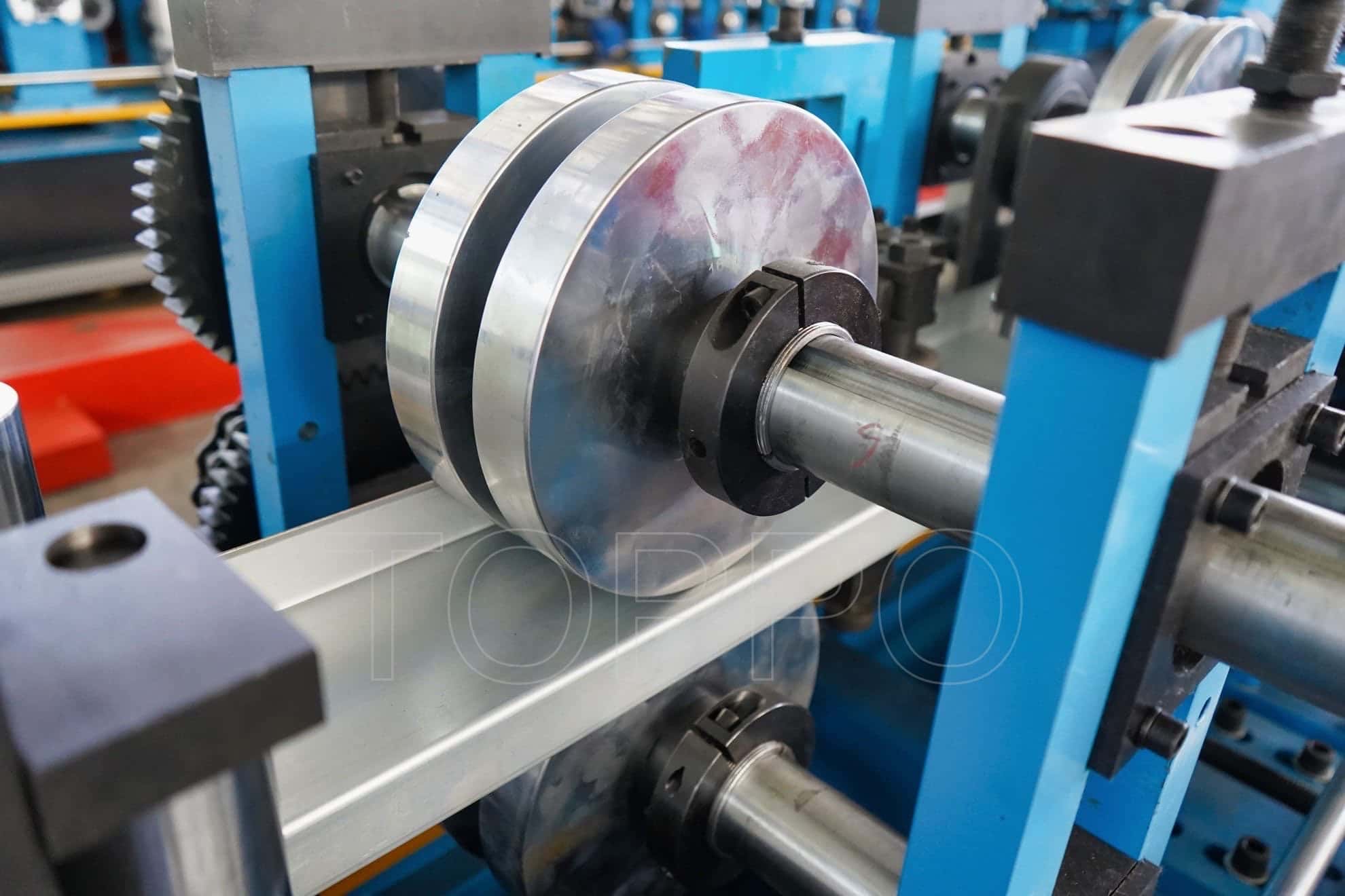 Automatic CZU Purlin Roll Forming Machine with Pre-Cutting and Post-Punching