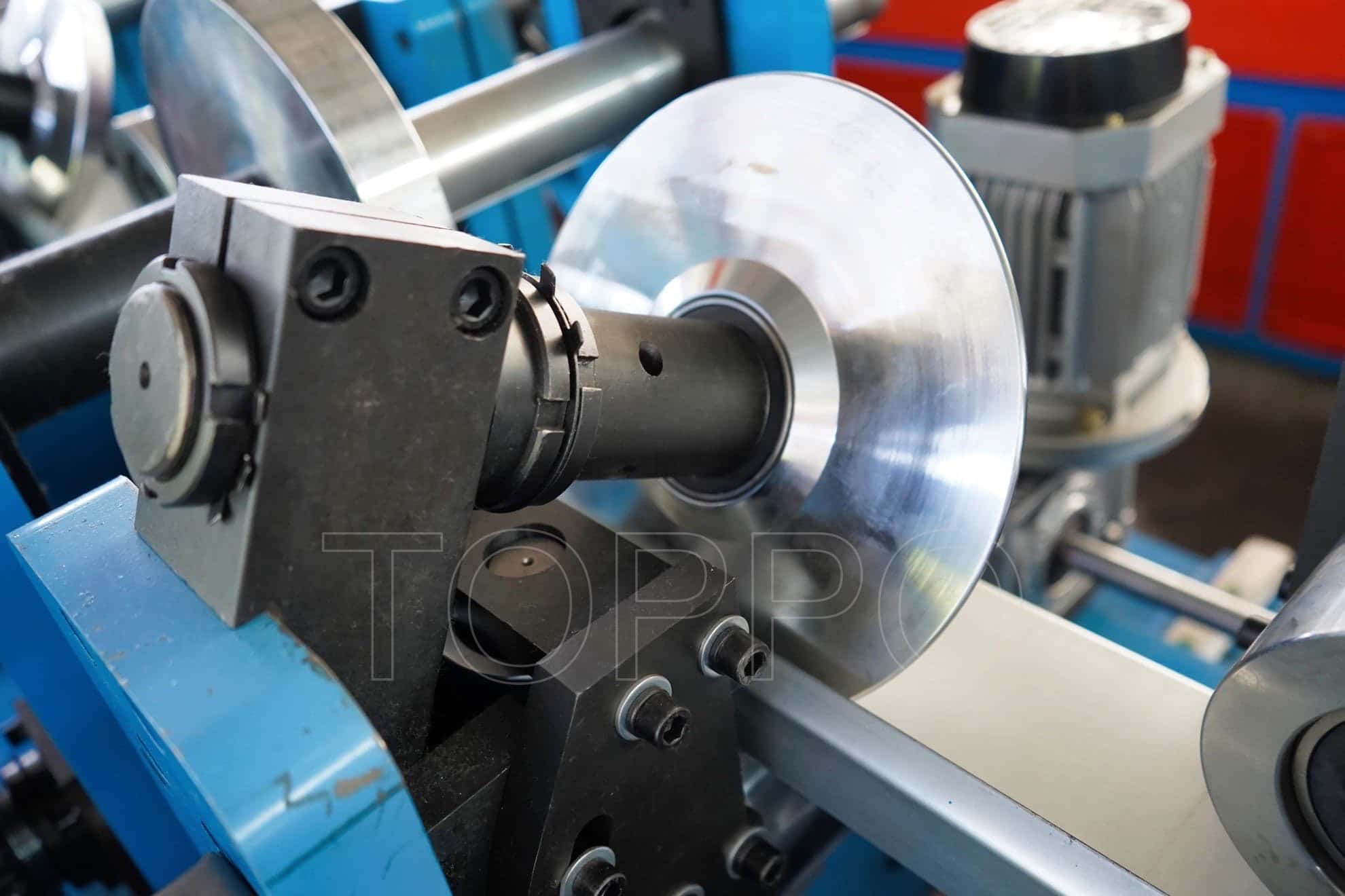 Industrial Automatic CZU Purlin Roll Forming Machine with Hydraulic Punching