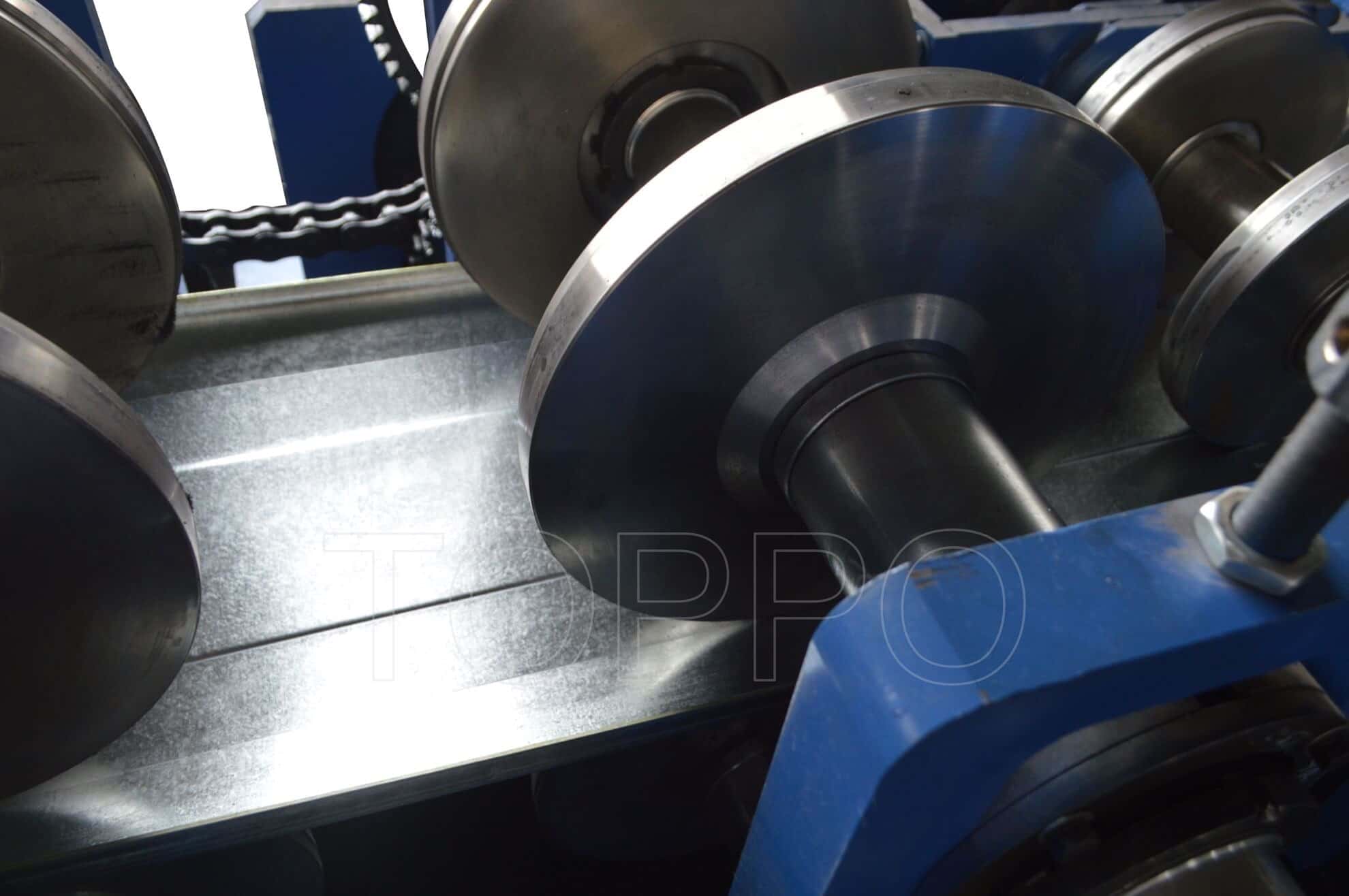 Automatic CZ Purlin Roll Forming Machine with Pre-Cutting and Post-Punching