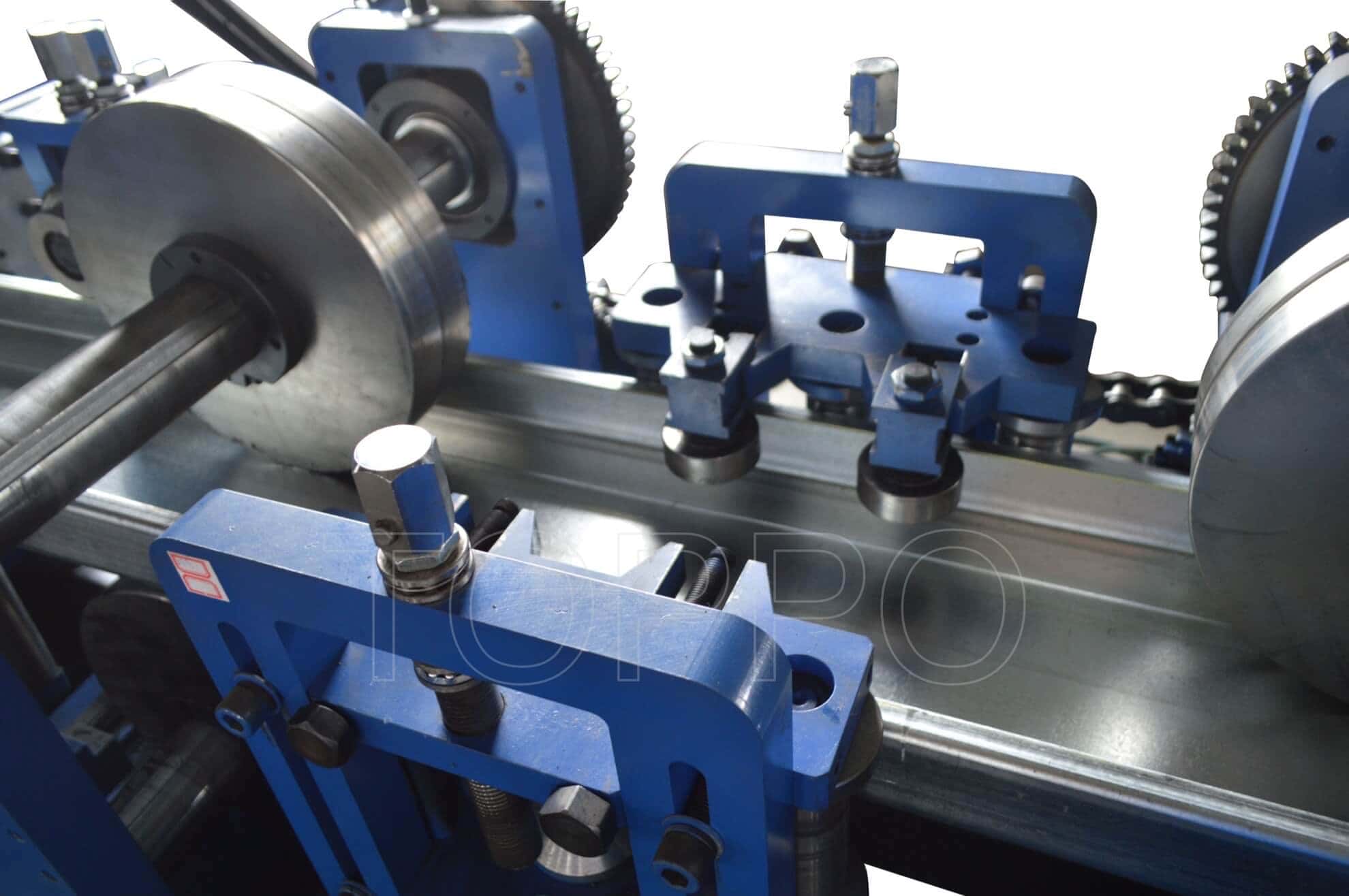 Heavy Duty Automatic CZU Purlin Roll Forming Machine with Hydraulic Punching