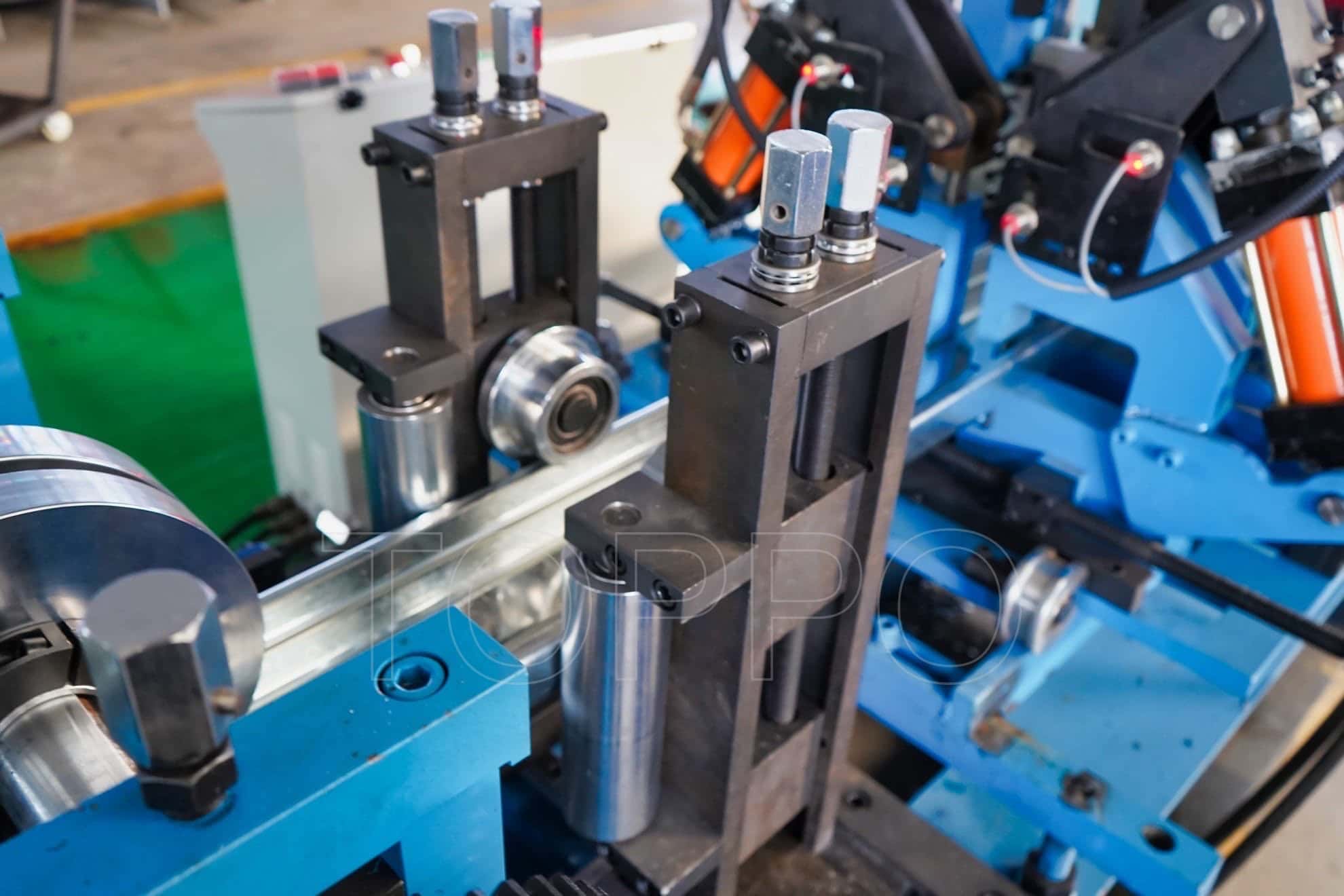 High Precision Automatic CZU Purlin Roll Forming Machine