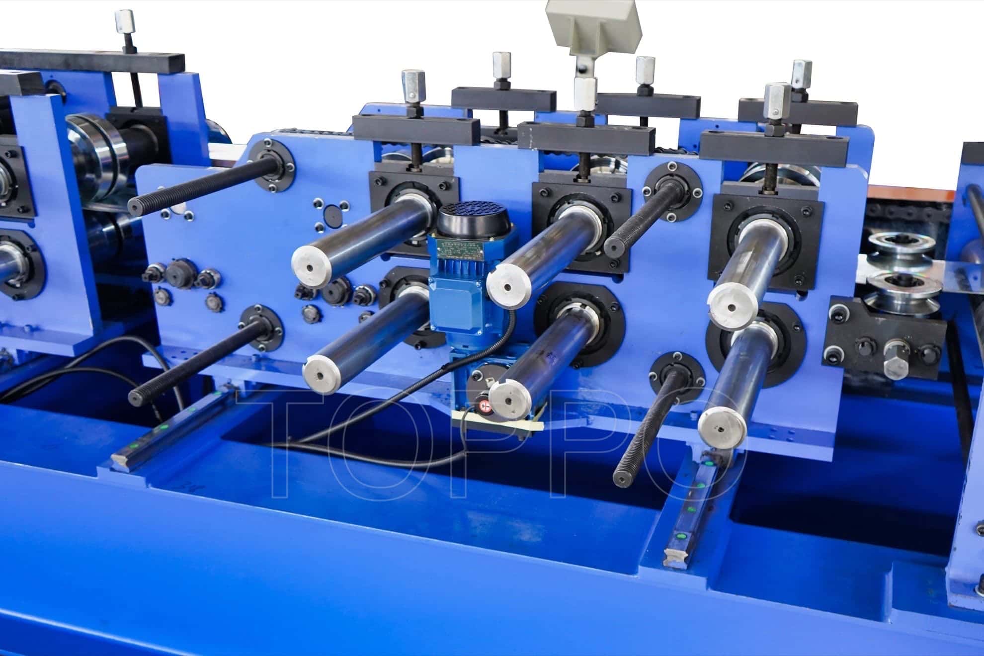 Industrial Automatic CZU Purlin Roll Forming Machine with Integrated Punching