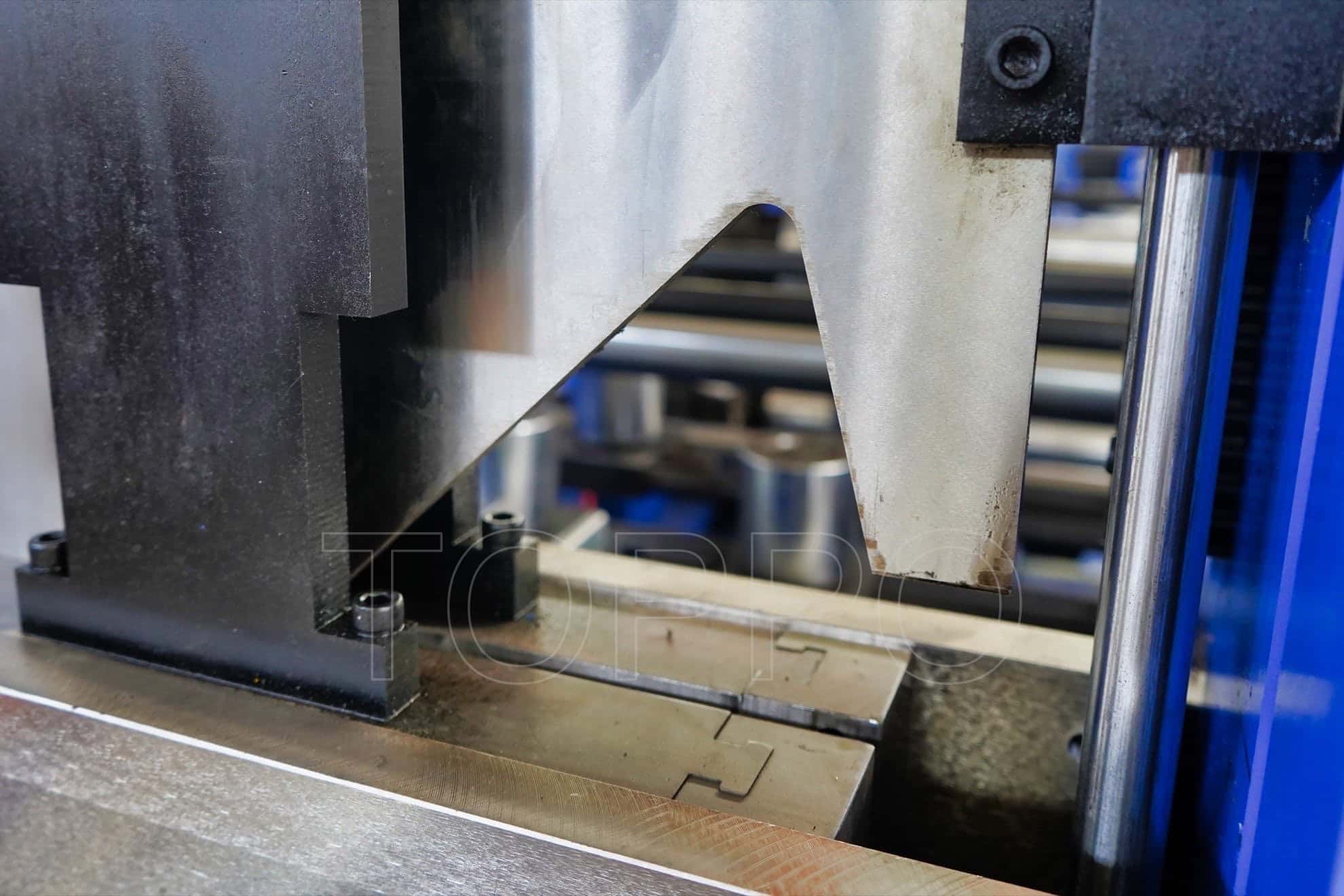 Automatic CZU Purlin Roll Forming Machine for Steel Structure