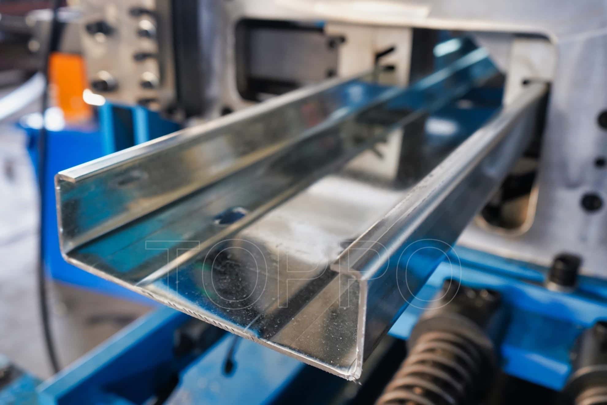 High Precision Automatic CZU Purlin Roll Forming Machine