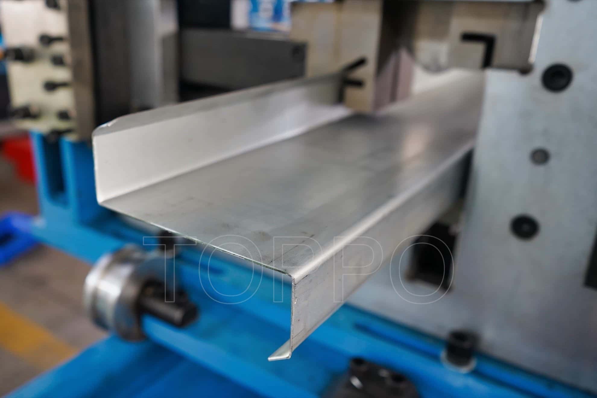Advanced CZU Purlin Roll Forming Machine for Automatic Steel Purlin Production