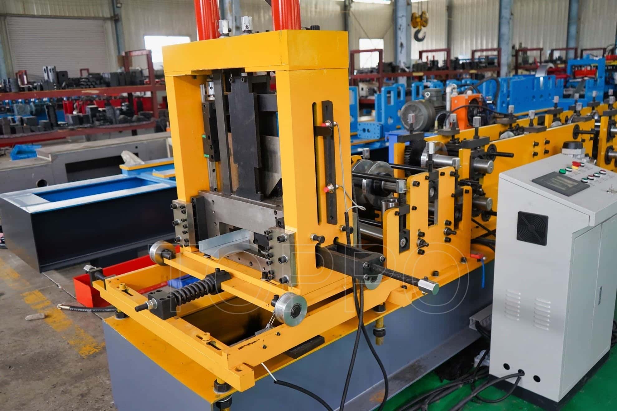 Yellow Automatic CZU Purlin Roll Forming Machine with PLC Control